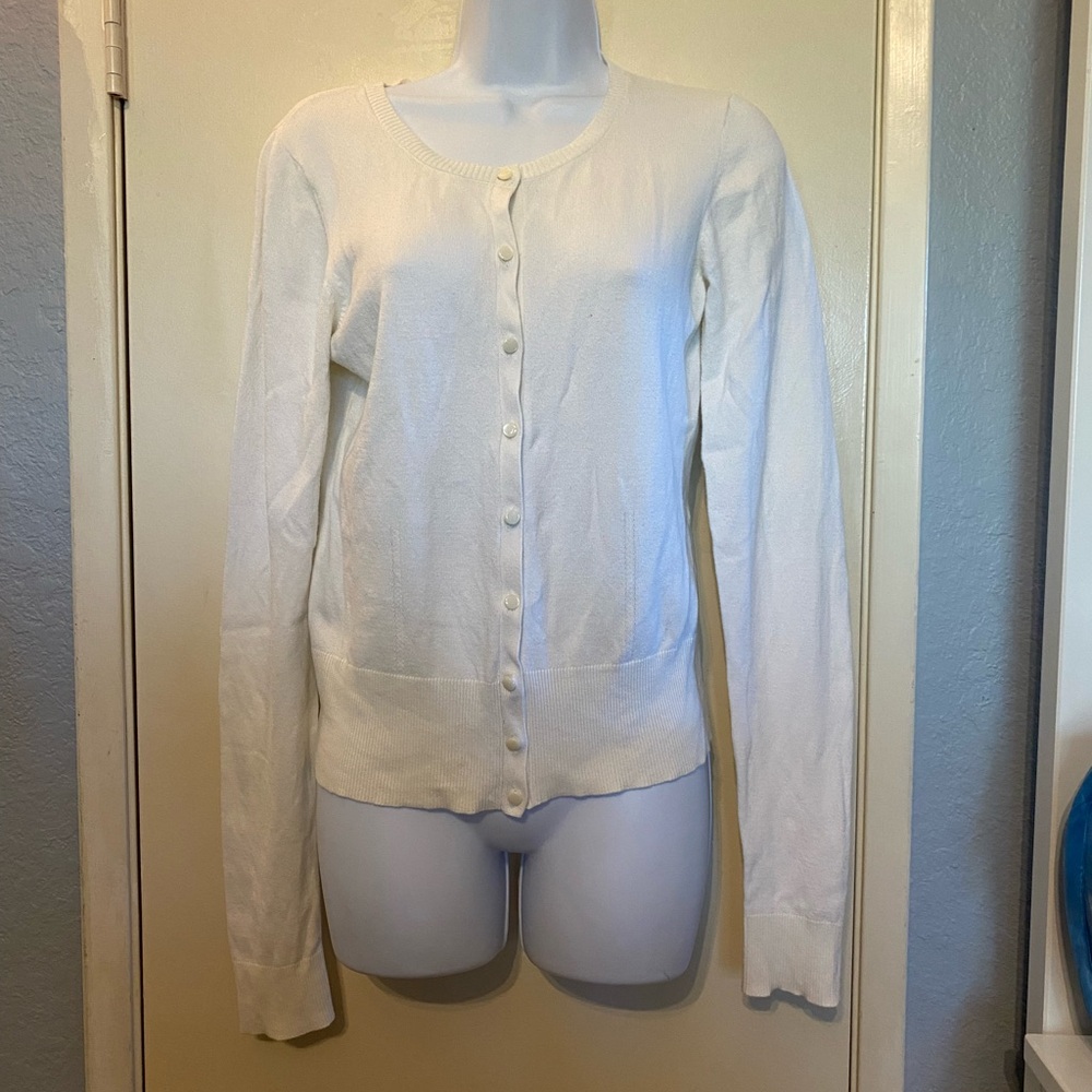 Classic off White Button-Up Cardigan with pearlescent buttons